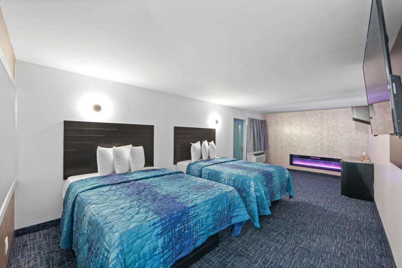 Hotel Opus Bronx Near Bay Plaza Mall New York Exterior foto
